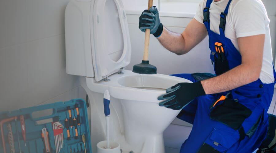 Professional septic pumping service in Kintyre, ND